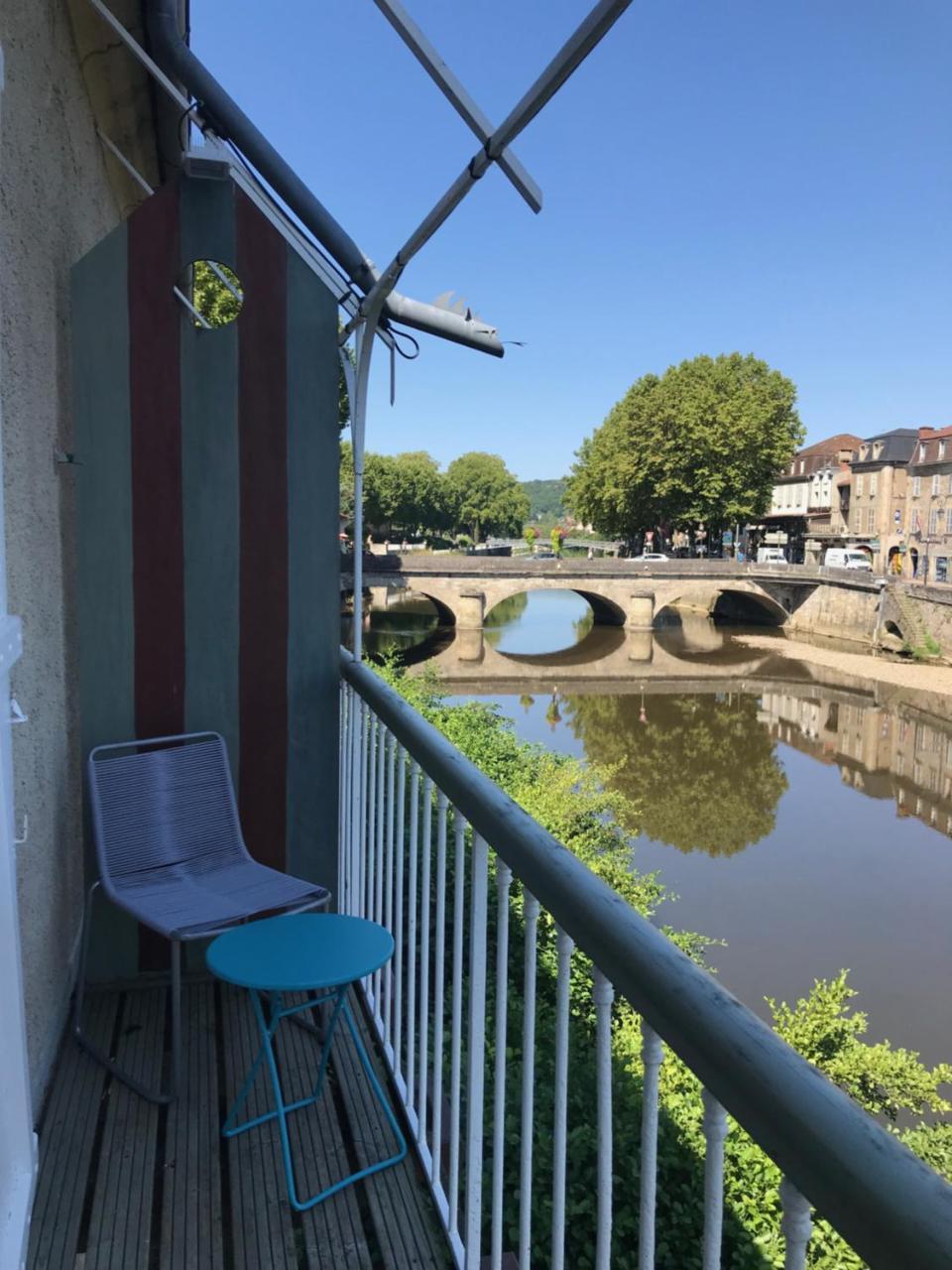Hotel Des Bains Figeac Eksteriør billede