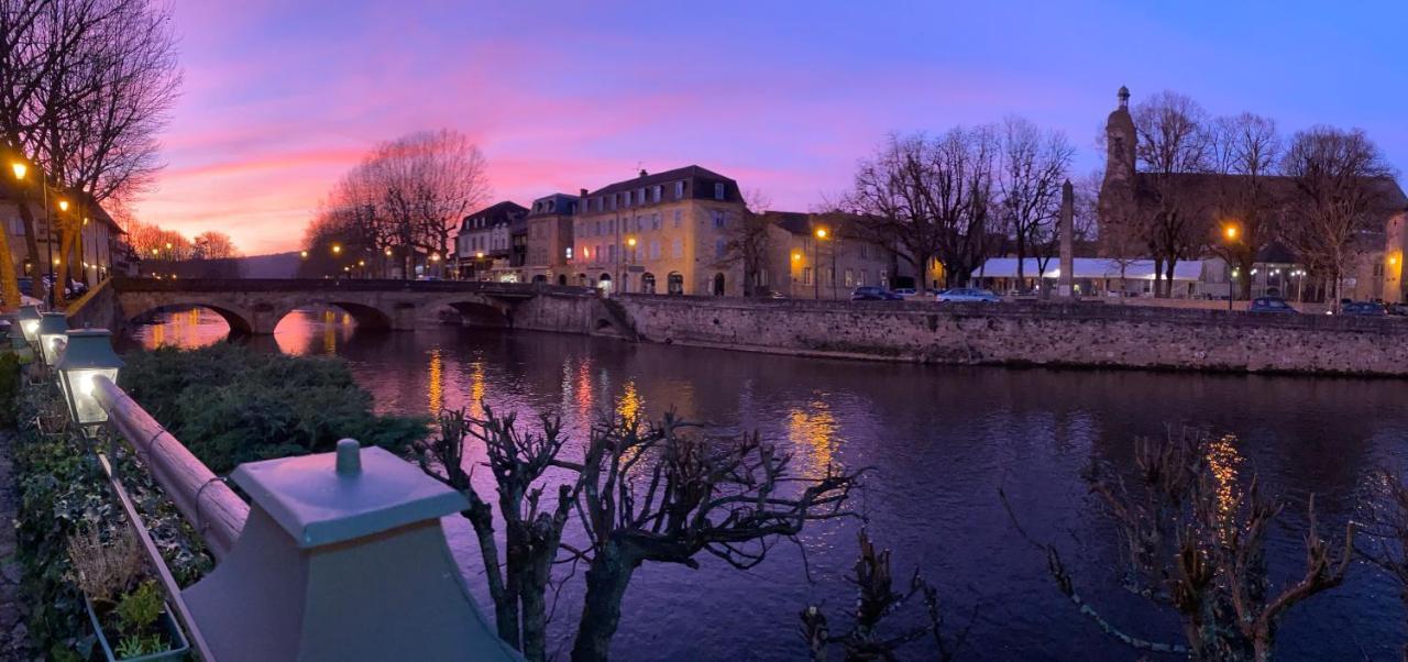 Hotel Des Bains Figeac Eksteriør billede